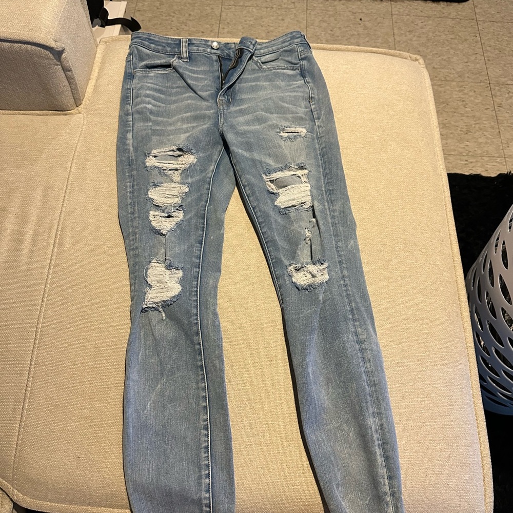 American Eagle Outfitters Light Blue Distressed Skinny Jeans